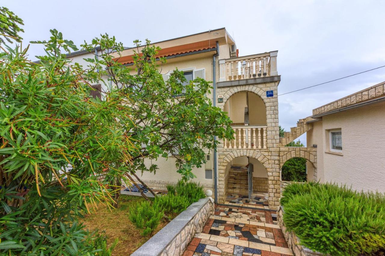 Apartments Anita Novi Vinodolski Ngoại thất bức ảnh